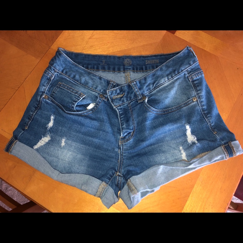 SO Low Rise Distressed Shorts